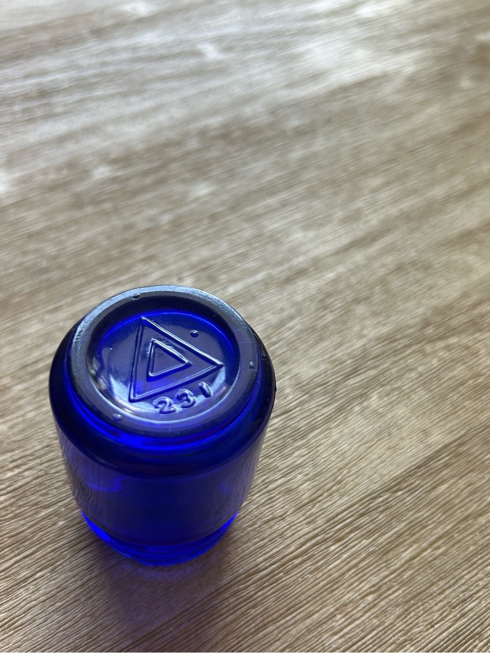 Antique Vicks Vapourub Cobalt Blue Glass Jar - Ring & Small item Storage